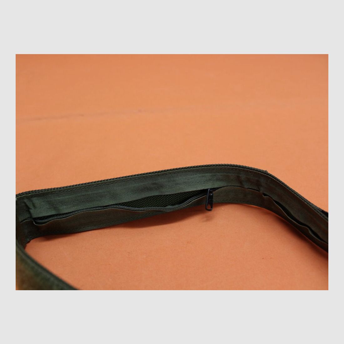 Tasmanian Tiger TT Tactical riem 036 cub: Lengte 105 cm, Breedte 4,3 cm, Maat M in Olijfgroen