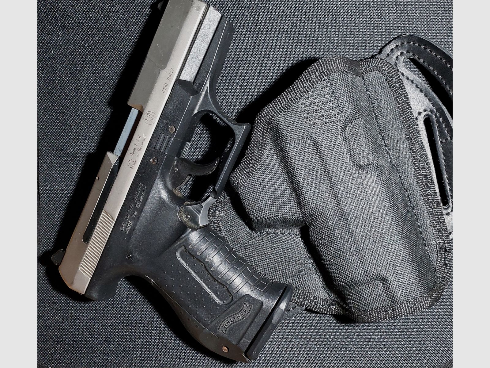 Pistola a salve Walther P99 9mm P.A.K. bicolore (PTB 762) P 99 con fondina Pancake