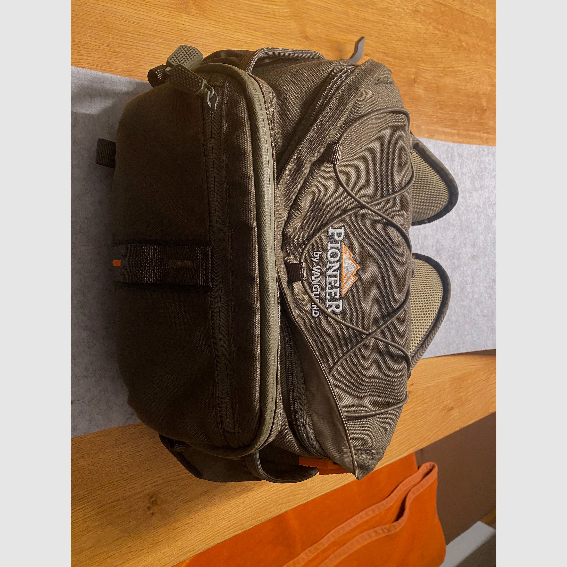 Vanguard Pioneer hip bag, image 1 of 5