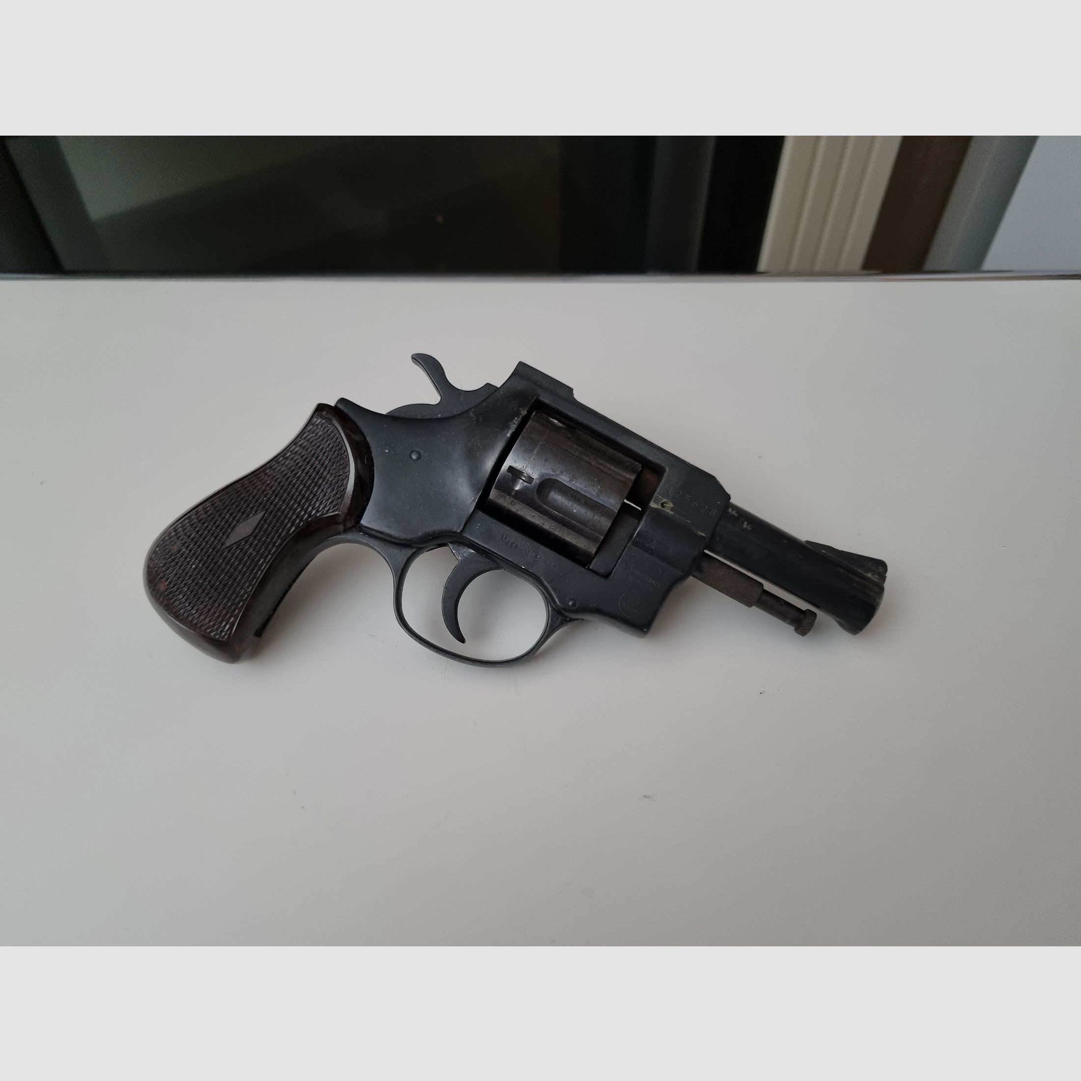 Arminius HW 1G blank firing revolver + accessories