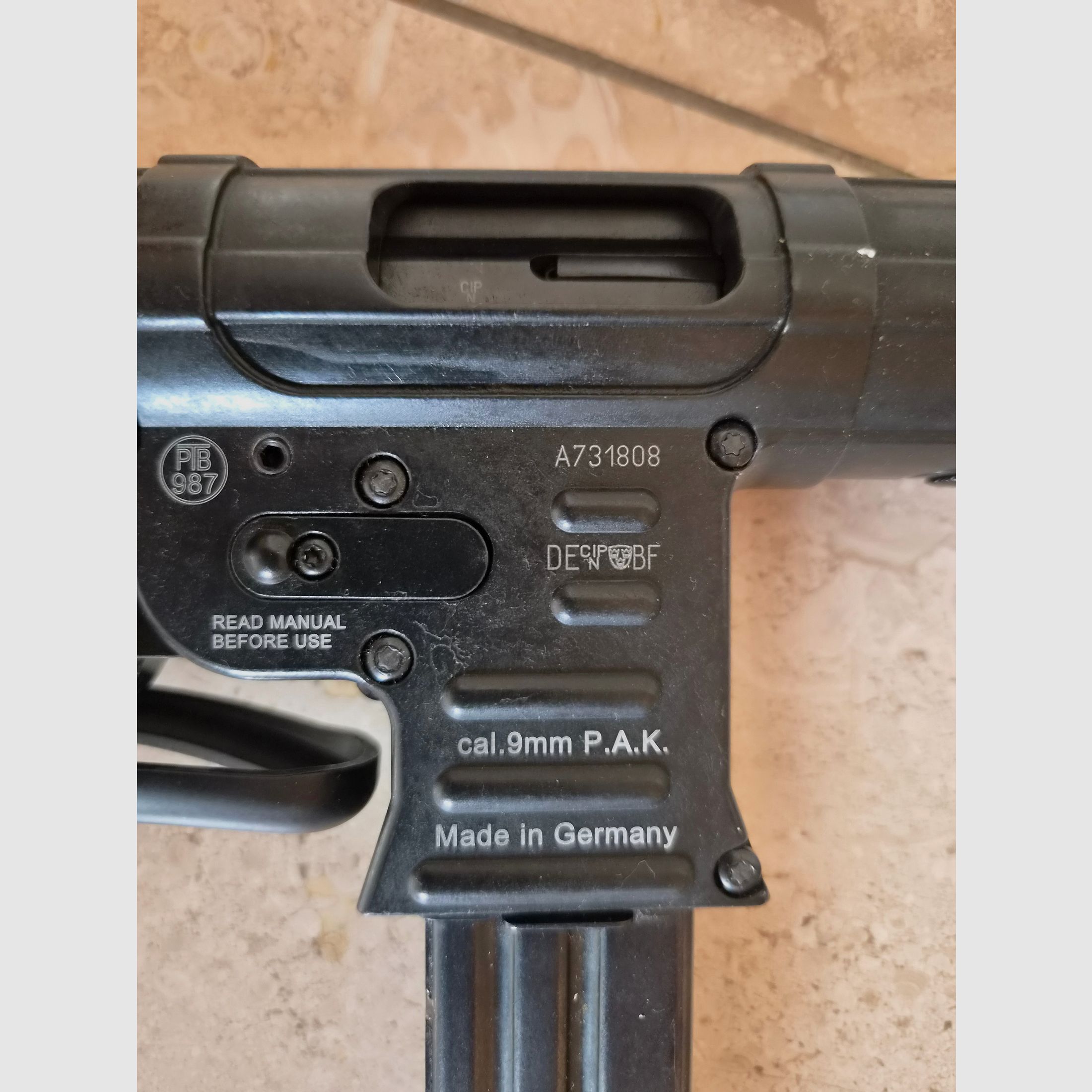Machine pistol 9mm gas blank gun
