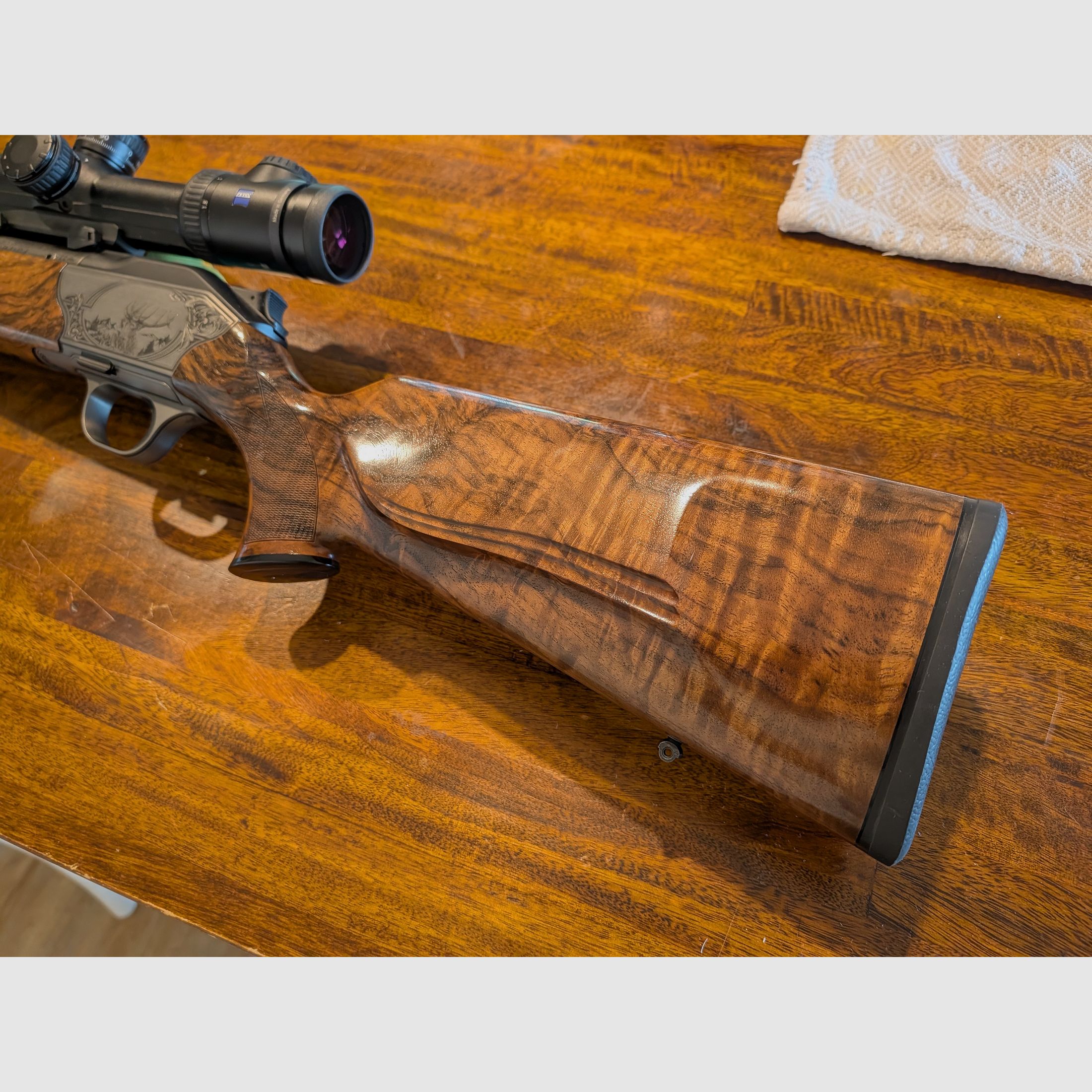 Blaser R8 8x57IS z 52cm lufcie