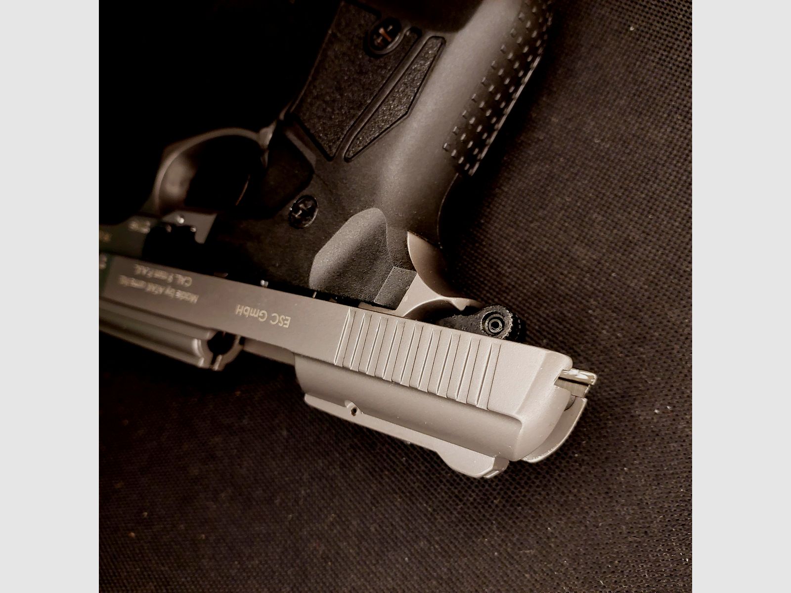 Zoraki 914 blank firing pistol 9mm P.A.K. Titan (1014)