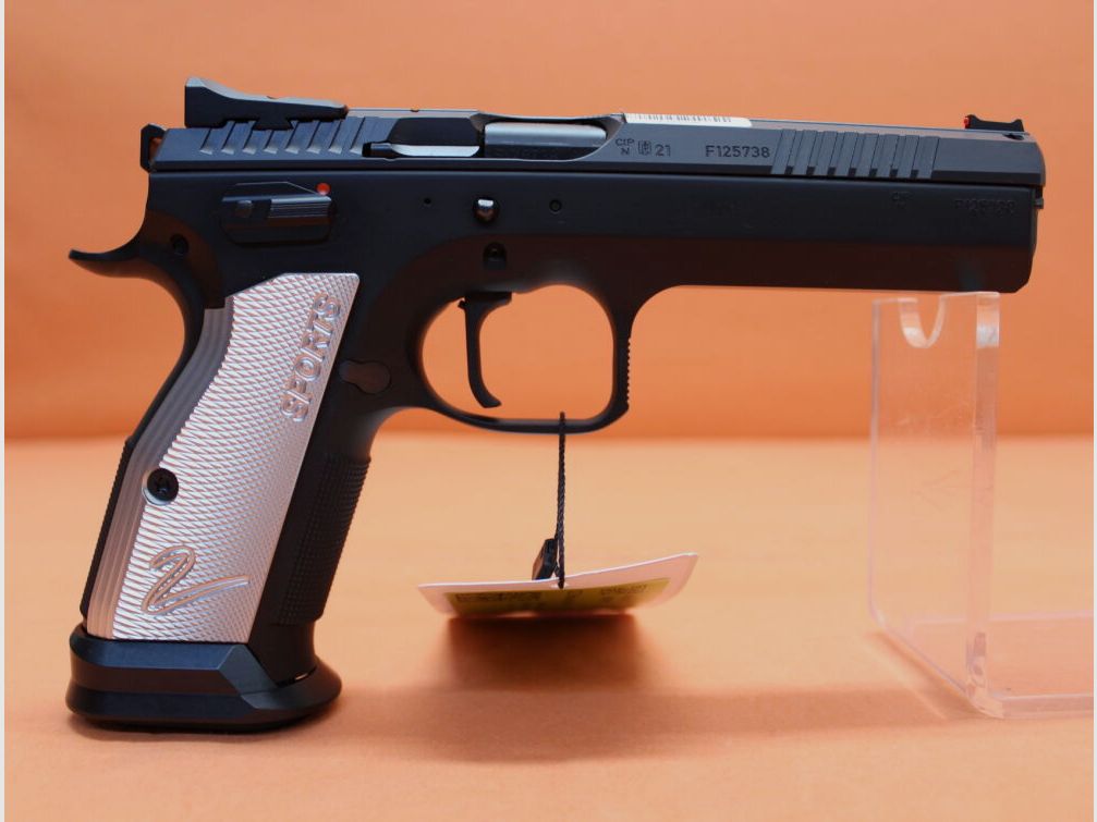 CZUB Ha.Pistole 9mmLuger CZUB CZ 75 TS2 Tactical Sports Silver 134mm Lauf/ Alu-Griffschalen