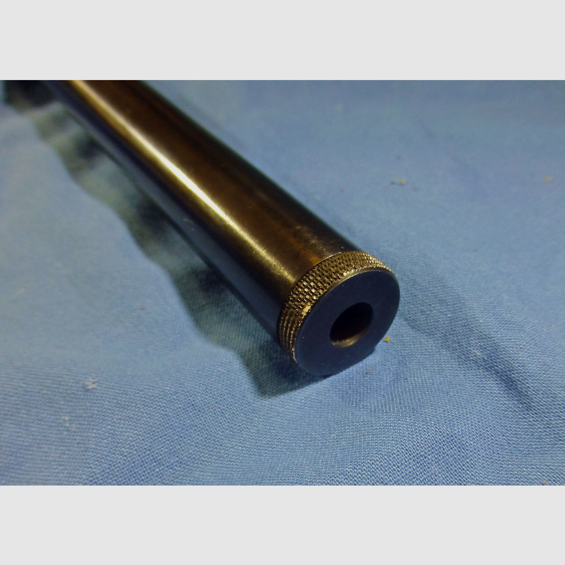 Linkshänderbüchse 22LR mit Schalldämpfer, Bild 2 von 3