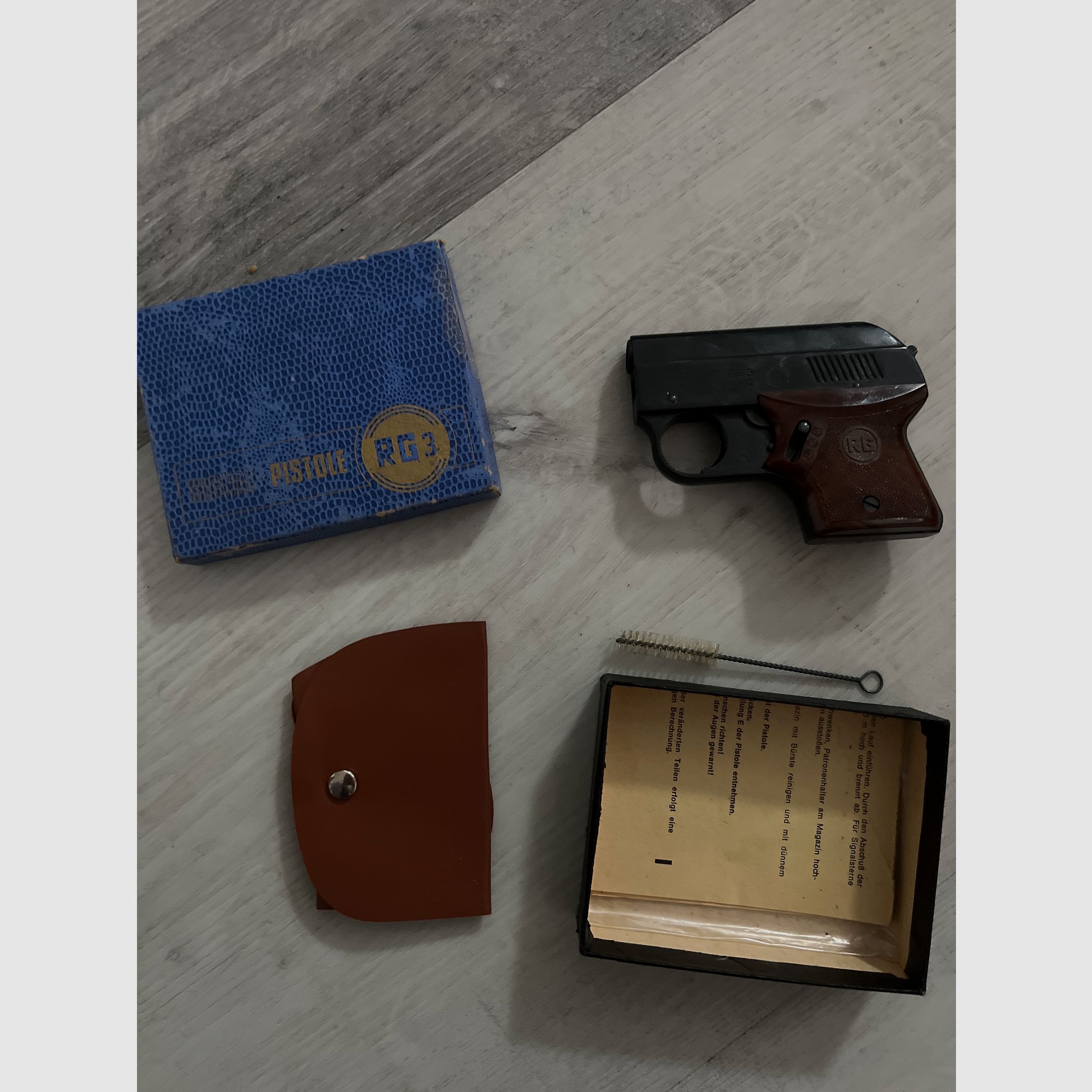Pistola segnaletica RG3