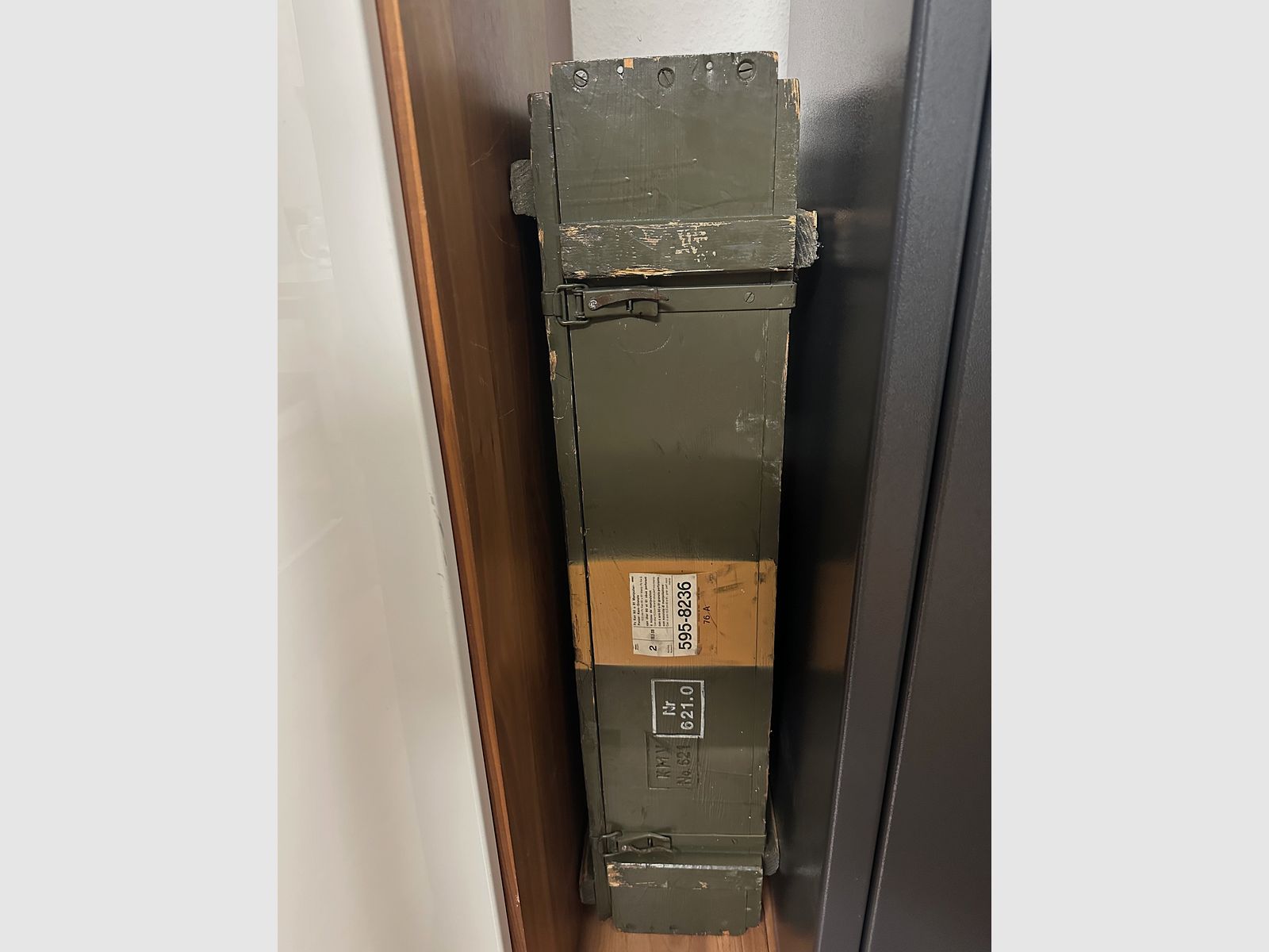 Schweizer Armee - Granate (Exerzier) mit Holzkiste