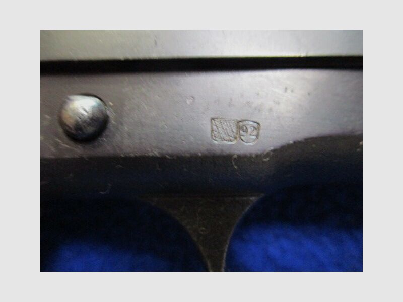 Pistola Essex 1911 .45Auto sin propiedad de EE. UU. regreso de Rusia 1911