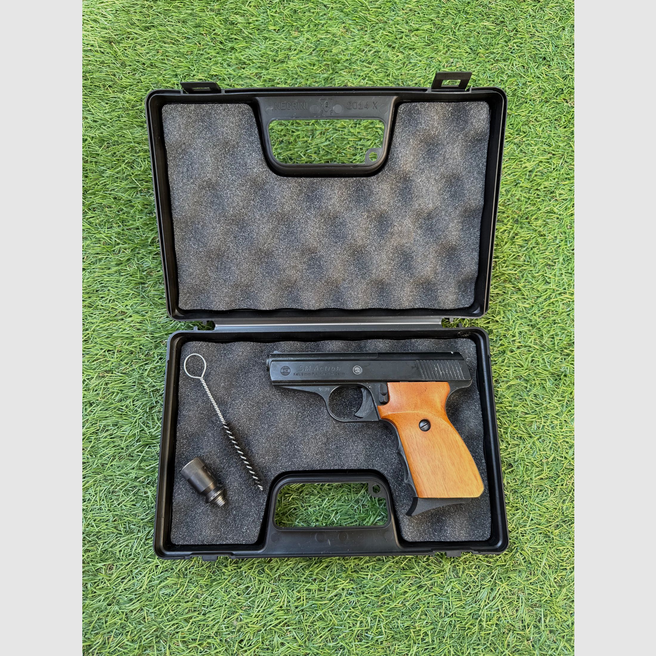 Rhöner SM Action 9mm poignées en bois