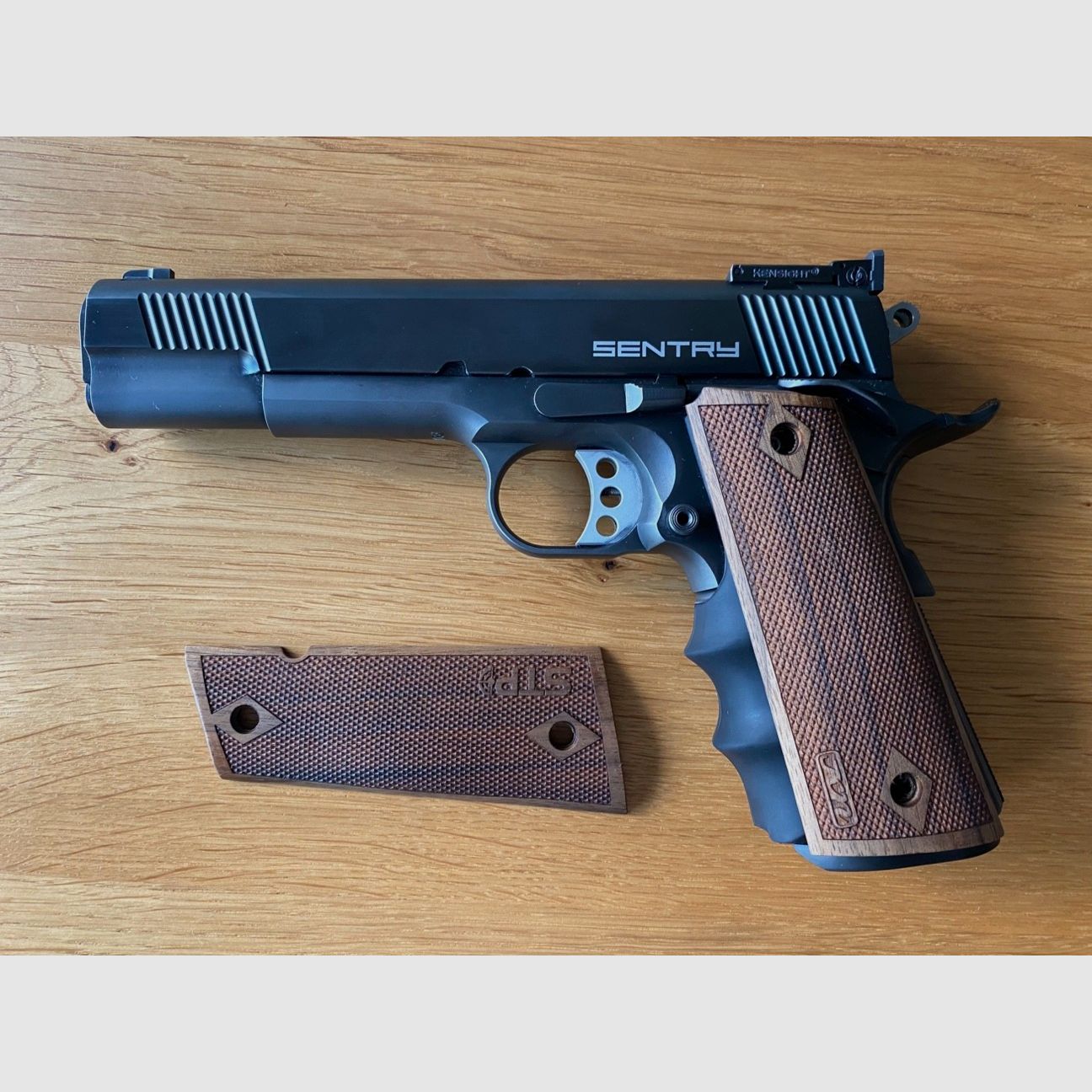 STP Sentry Kaliber .45 ACP, 5 Zoll