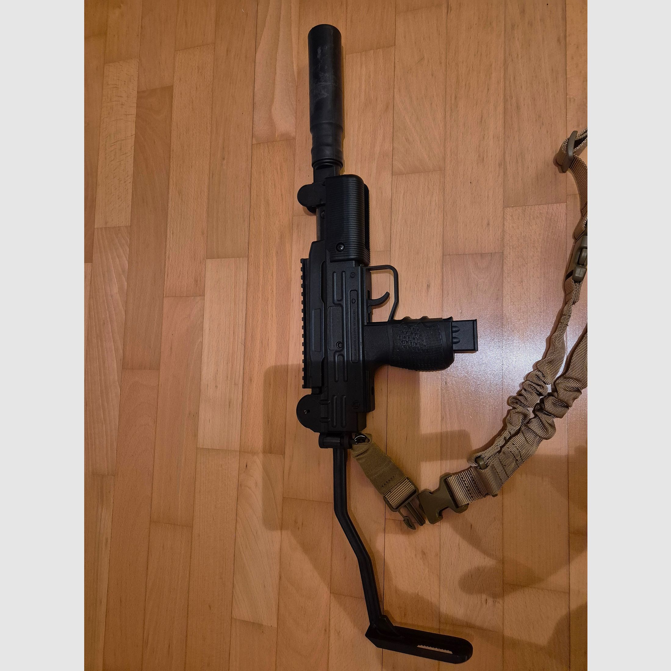 Umarex Uzi folding stock air pistol