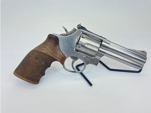 Revolver Smith&Wesson 686-4 Calibre .357 Magnum