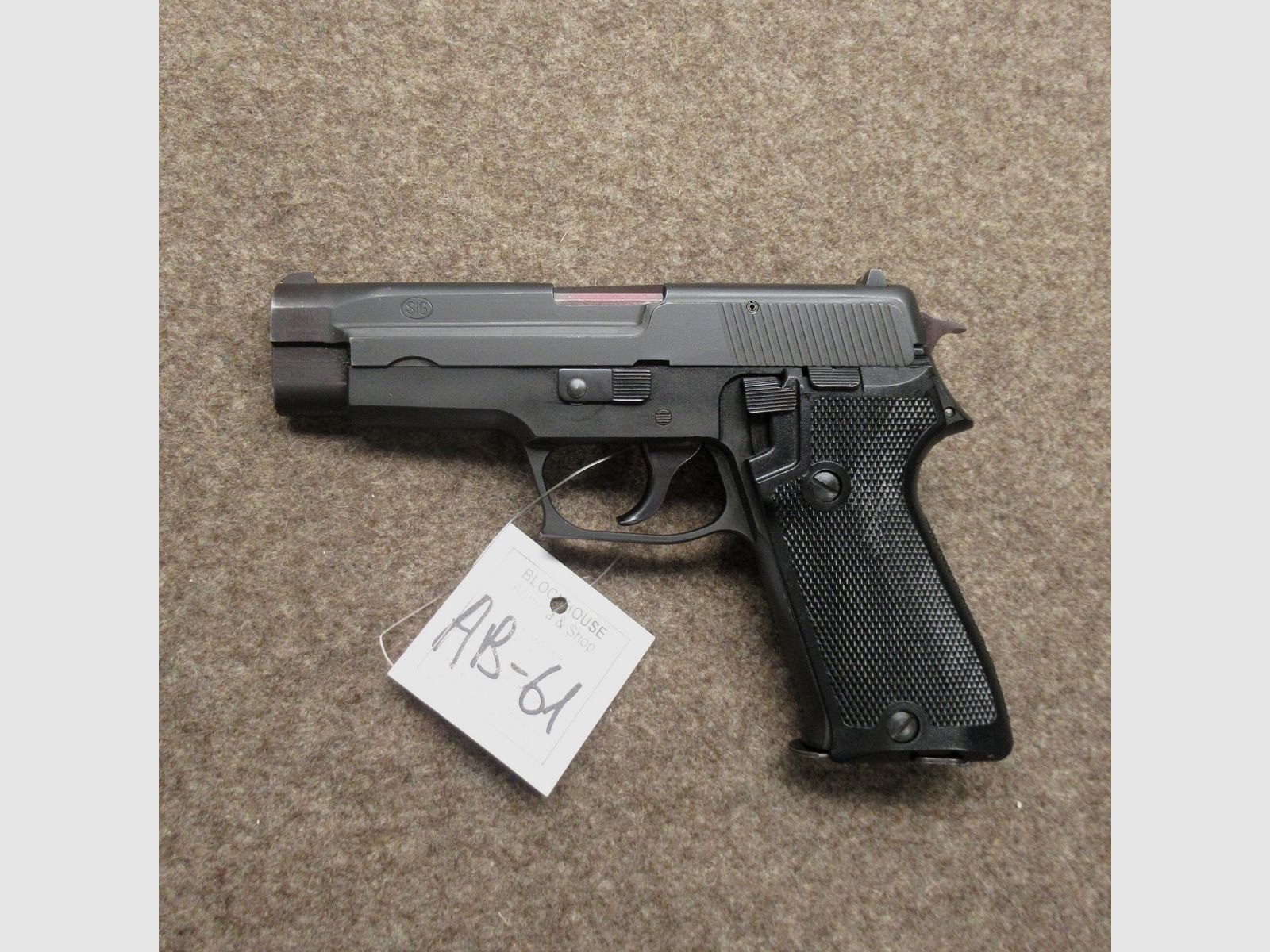 AB-61 Pistole SIG mod. P220 Kal. 9mm Para, Bild 2 von 2