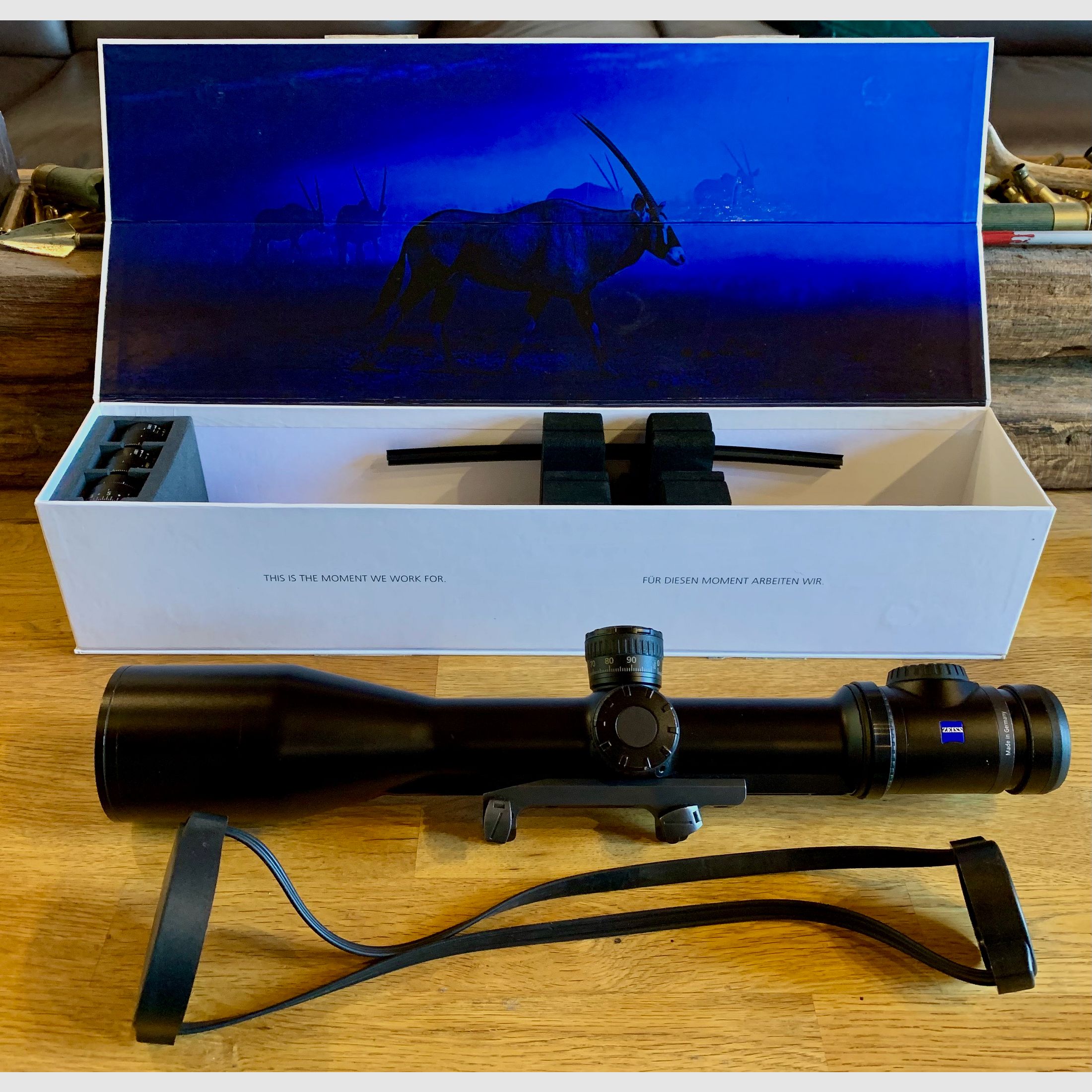 Zeiss V8 4,8-35x60 mit Sattelmontage