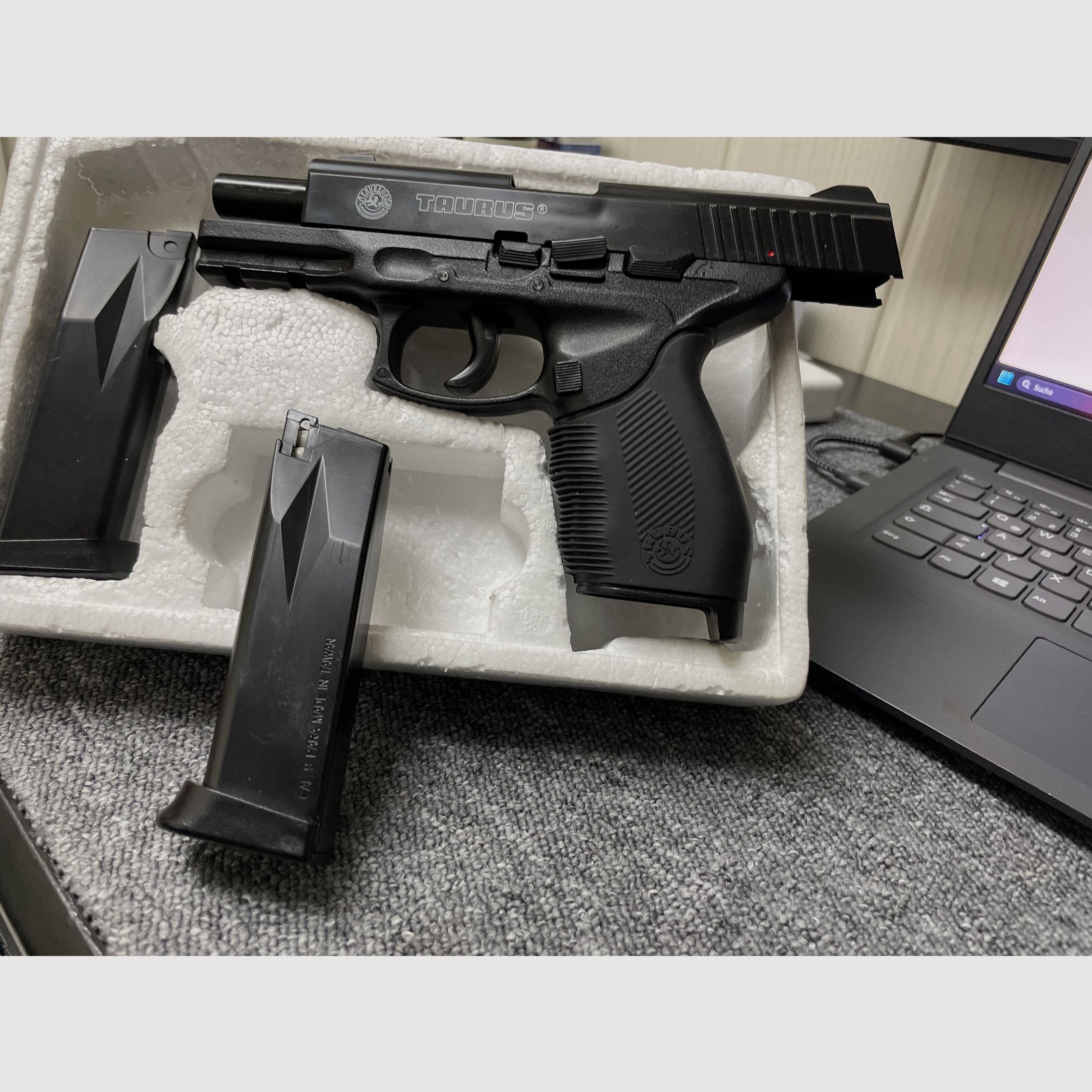 TAURUS PT 24/7 Ultra kGrade Version 6mm BB SOFAIR Pistolet