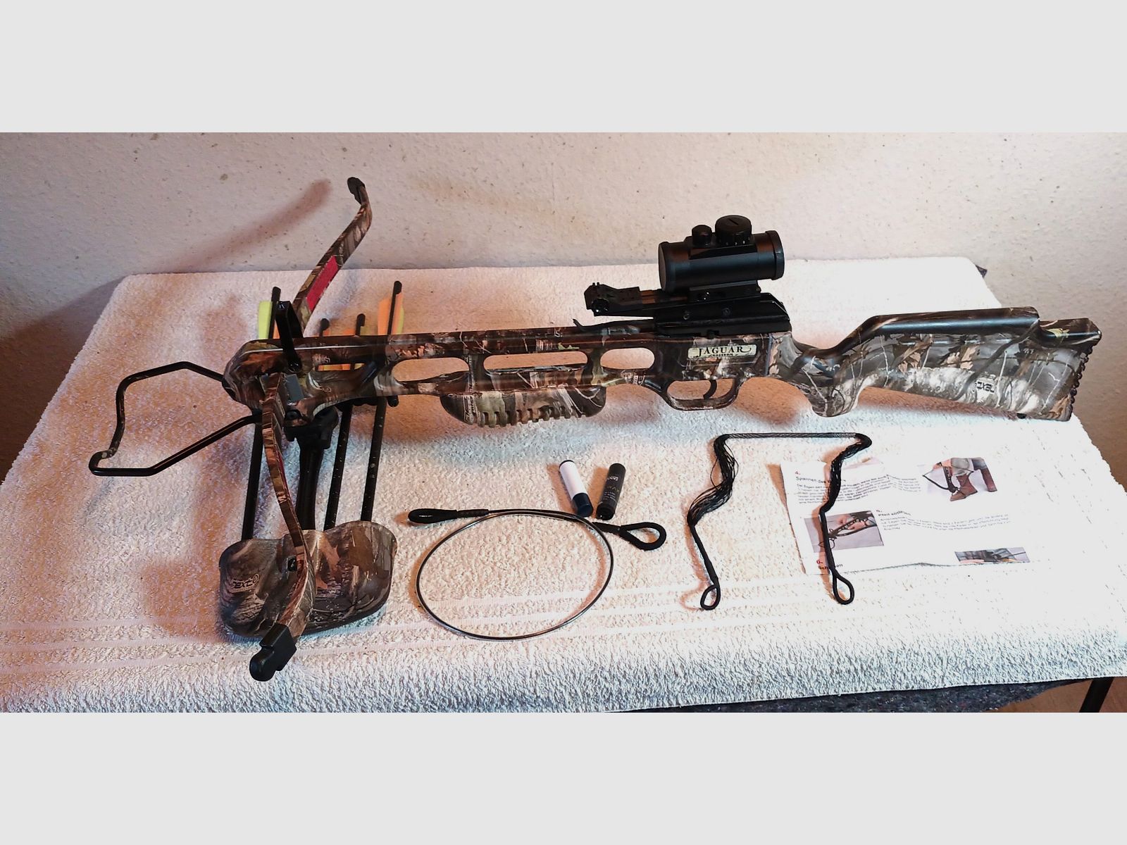 jaguar crossbow camo deluxe  175 lbs