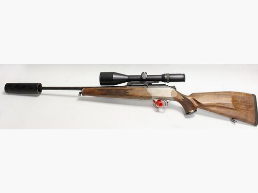Blaser R93 mit Schmidt & Bender 2,5-10x56 und Schalldämpfer
