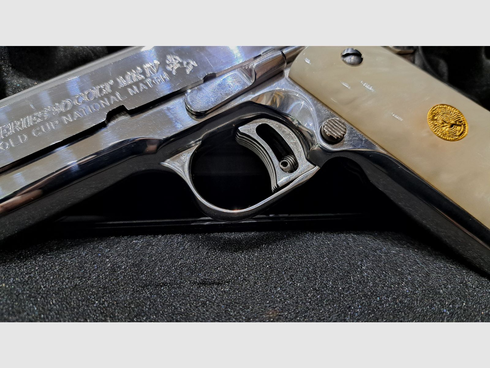 COLT 1911 A1 GOLD CUP - CROMATO - .45ACP - CONFEZIONE ORIGINALE - COME NUOVO, immagine 2 di 6