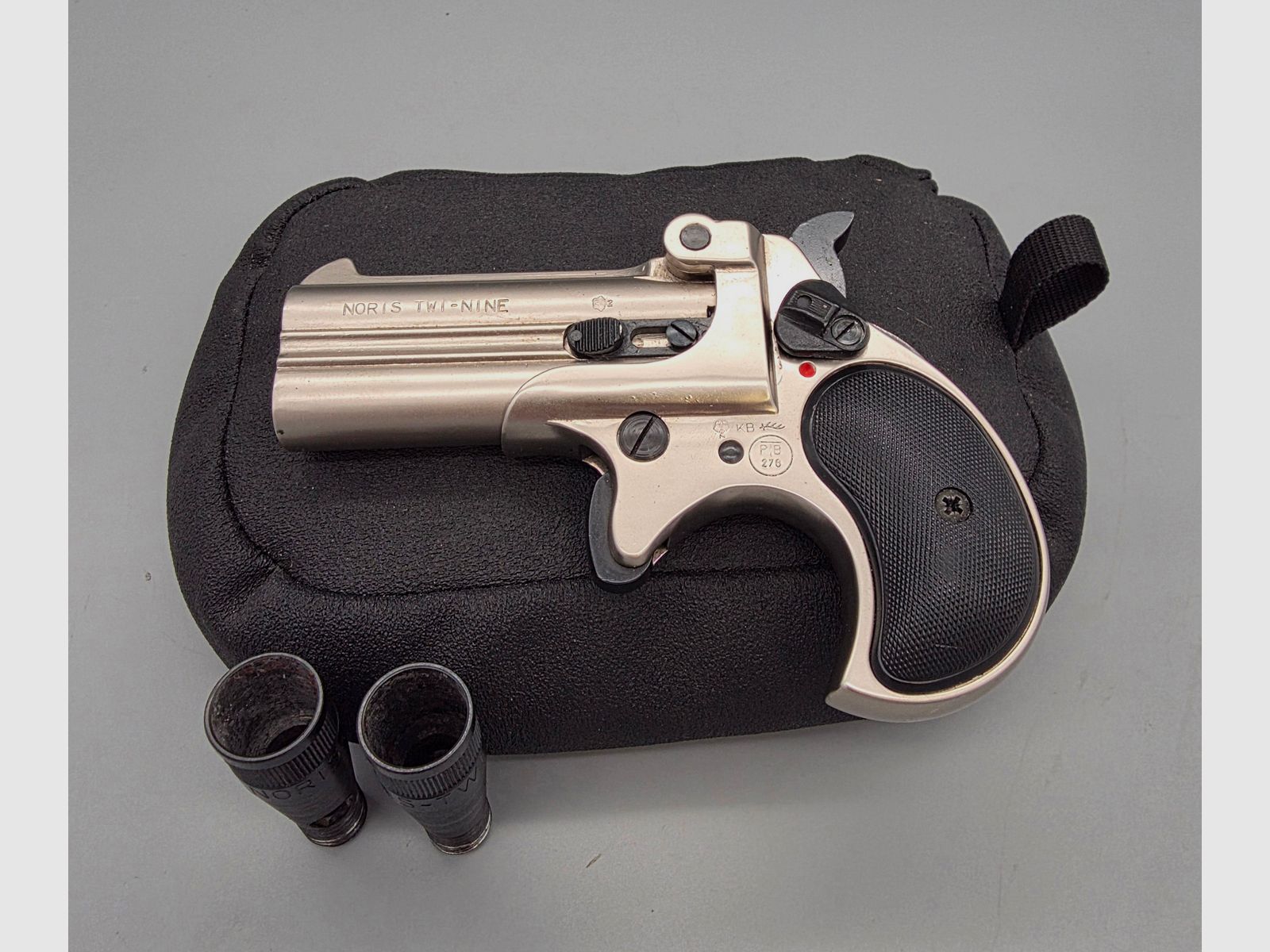 Im Bestzustand in OVP und Pyrobecher Noris Twi Nine Twinny Derringer mit alter Sammler PTB 276 im Cal. 9mm Knall