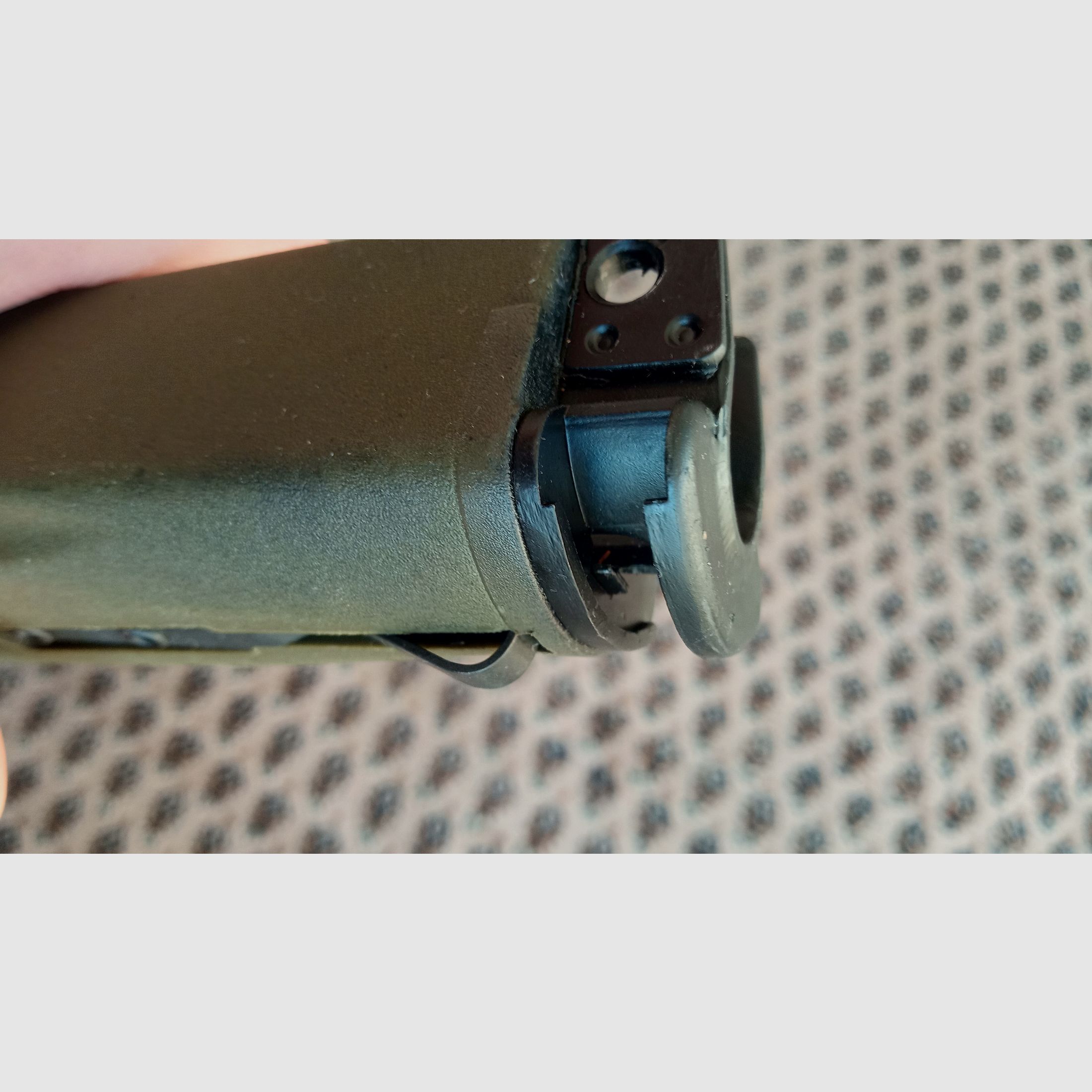 Original Griff & Trapezhandschutz für H&K G3A4 beide farblich abgestimmt in NATO Grün und Zweibein geeignet // G3 und Klone Handschutz + Pistolengriff / G3A3 G3SG1 MKE T41 HK91 VFC Co2 Umarex