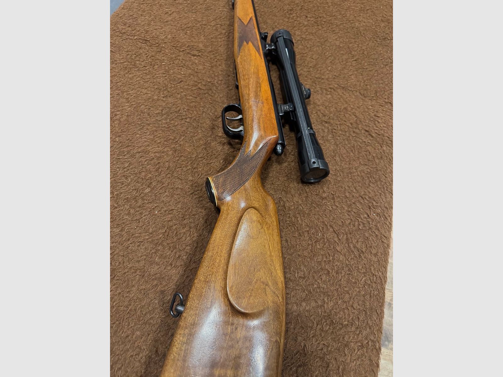 Krico .22lr Répétiteur avec lunette - bien entretenu