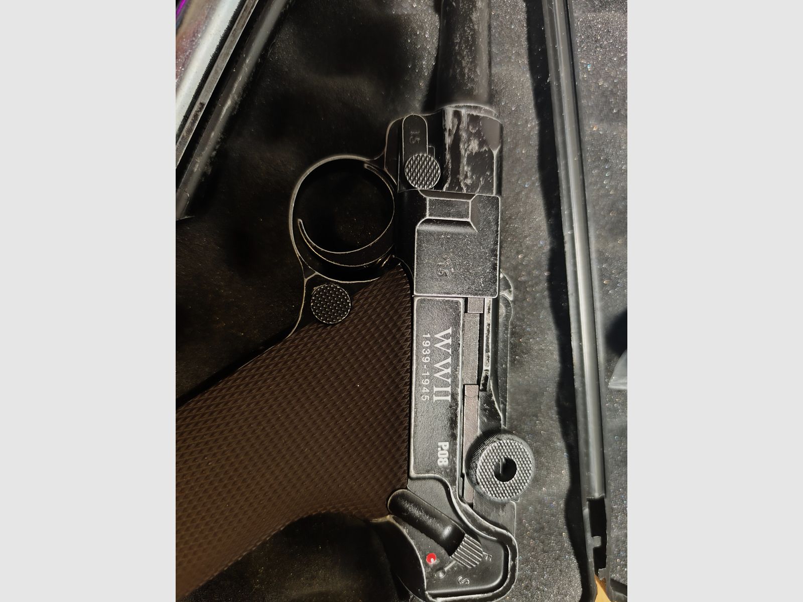 Umarex Legends P08 WWII Special Edition - pistola CO2 de 4,5 mm con balines de acero y blowback (P18), imagen 2 de 6