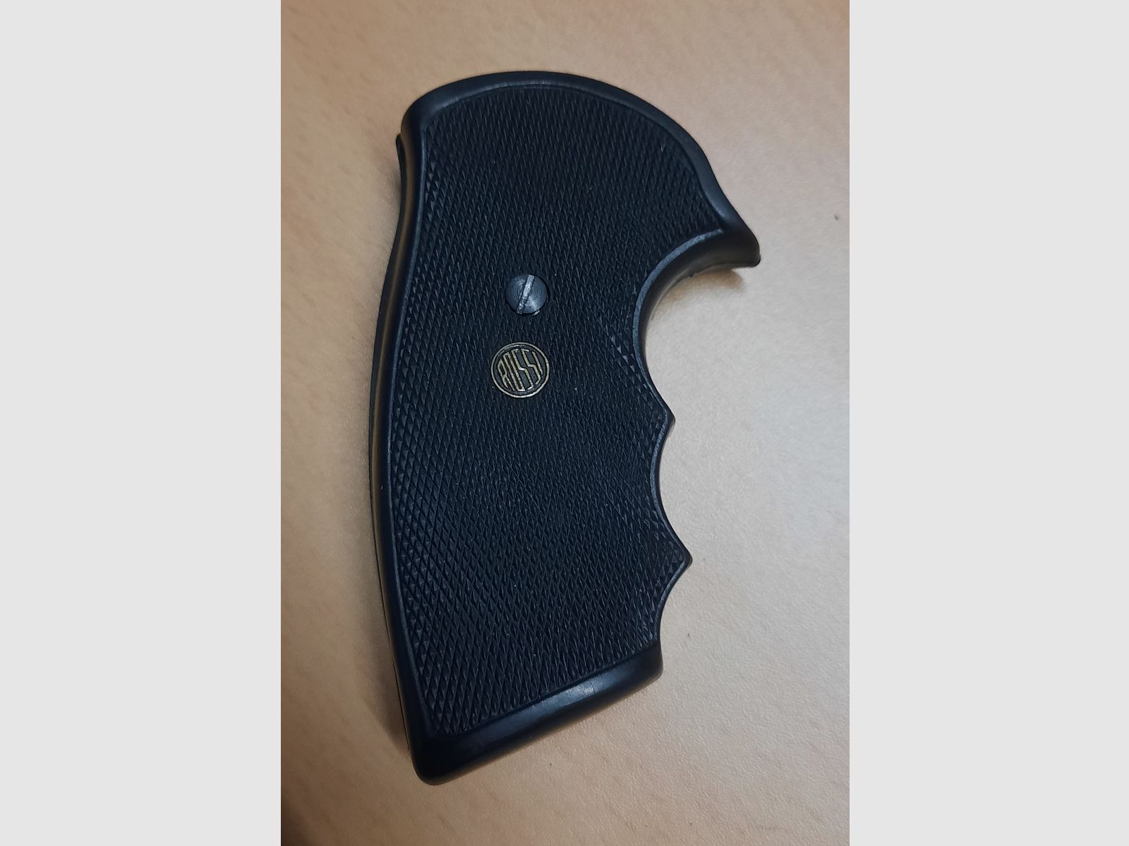 Rossi Revolver Griffschalen Gummi  von Rossi Pachmayr / Taurus, Bild 1 von 3