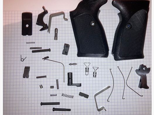 Walther P5 onderdelenpakket ongebruikt