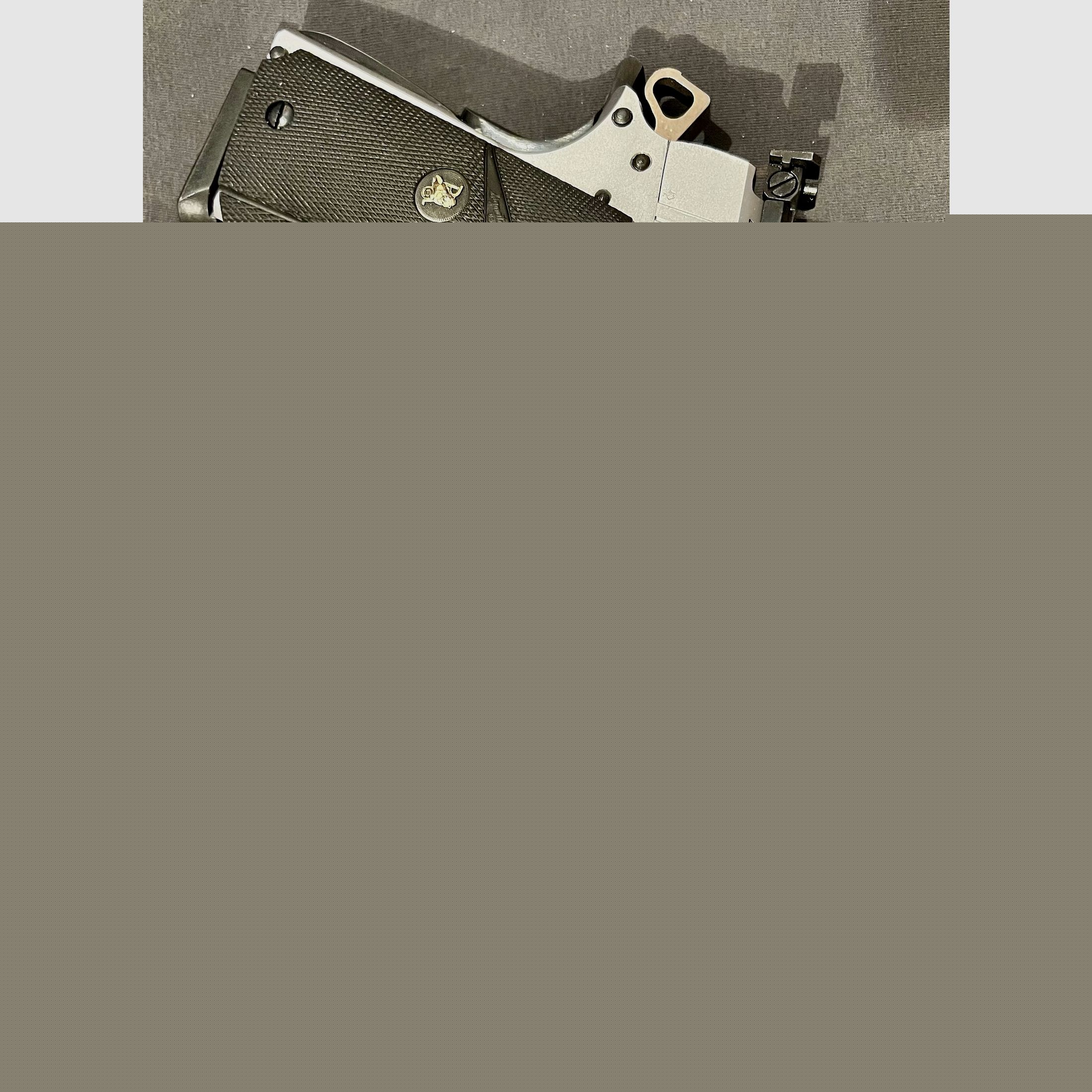 Universelles Lederholster – US‑Fertigung „W“ – Yaqui‑Loop – OWB für Fullsize Pistolen