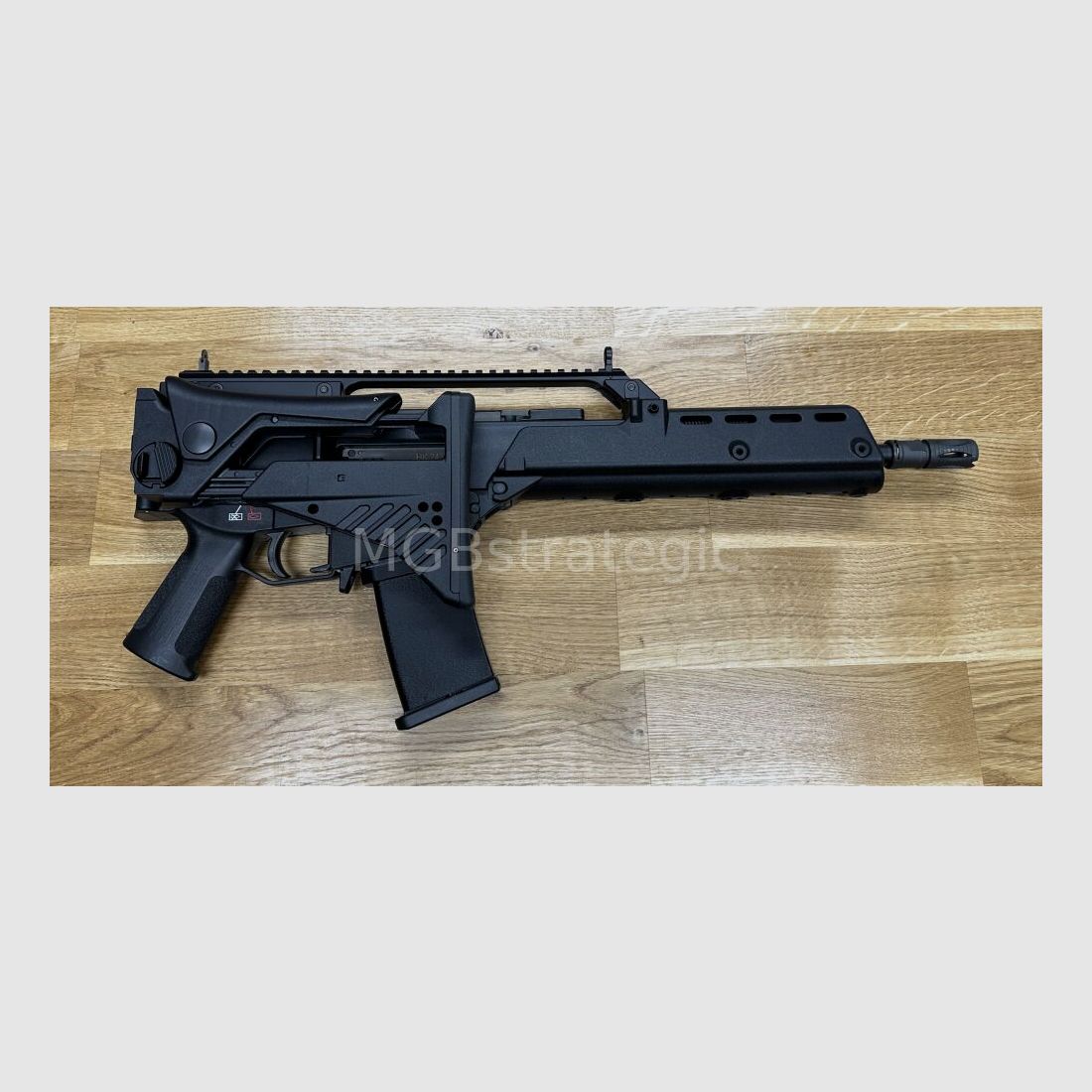 Heckler & Koch MGB243K Limited Edition halfautom. geweer .223Rem HK243 in "G36K" looplengte Limited Edition door MGB - klapstok - civiele versie van de H&K G36KA4 G36K