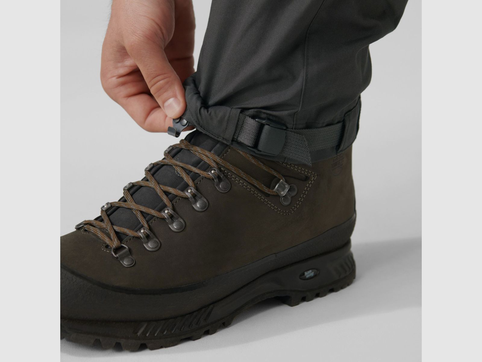 FJÄLLRÄVEN Spodnie Kaipak M Regular Ciemnoszary-Czarny