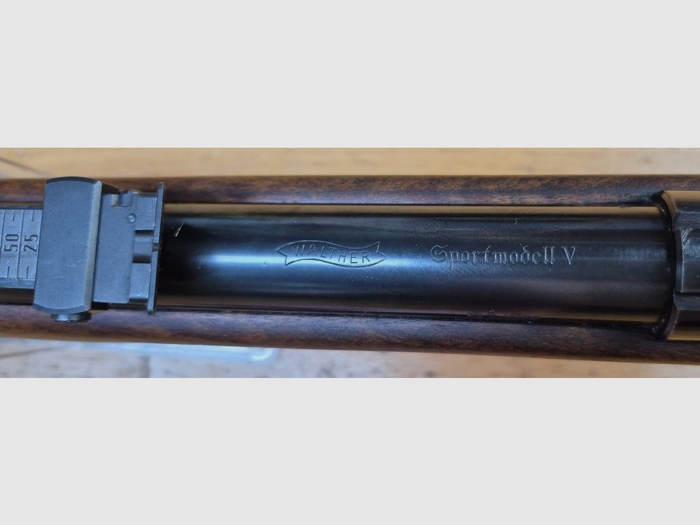 Sehr schöne Trainingsbüchse Walther Sport Modell V – Zeit des Dritten Reichs – Vor-Kriegswaffen 1937/1938 – Wahrscheinlich weniger als 38.000 Exemplare produziert – Holz in TBE++ – Ausgezeichnete Mechanik – Wunderschöner Lauf mit sehr schönen Zügen – TBE++, Bild 1 von 36