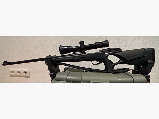 Blaser R8 7mm Blaser Mag Professional Success + Wechsellauf 300 WinMag. Jagdmatch mit Gewinde