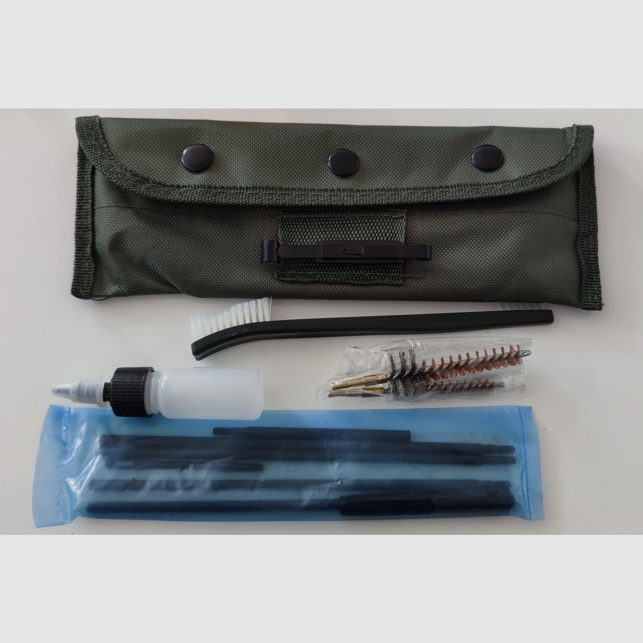 Waffenreinigungsset für Kaliber .223 Rem / 5.56 mm für AR-15 / G36 NEU!