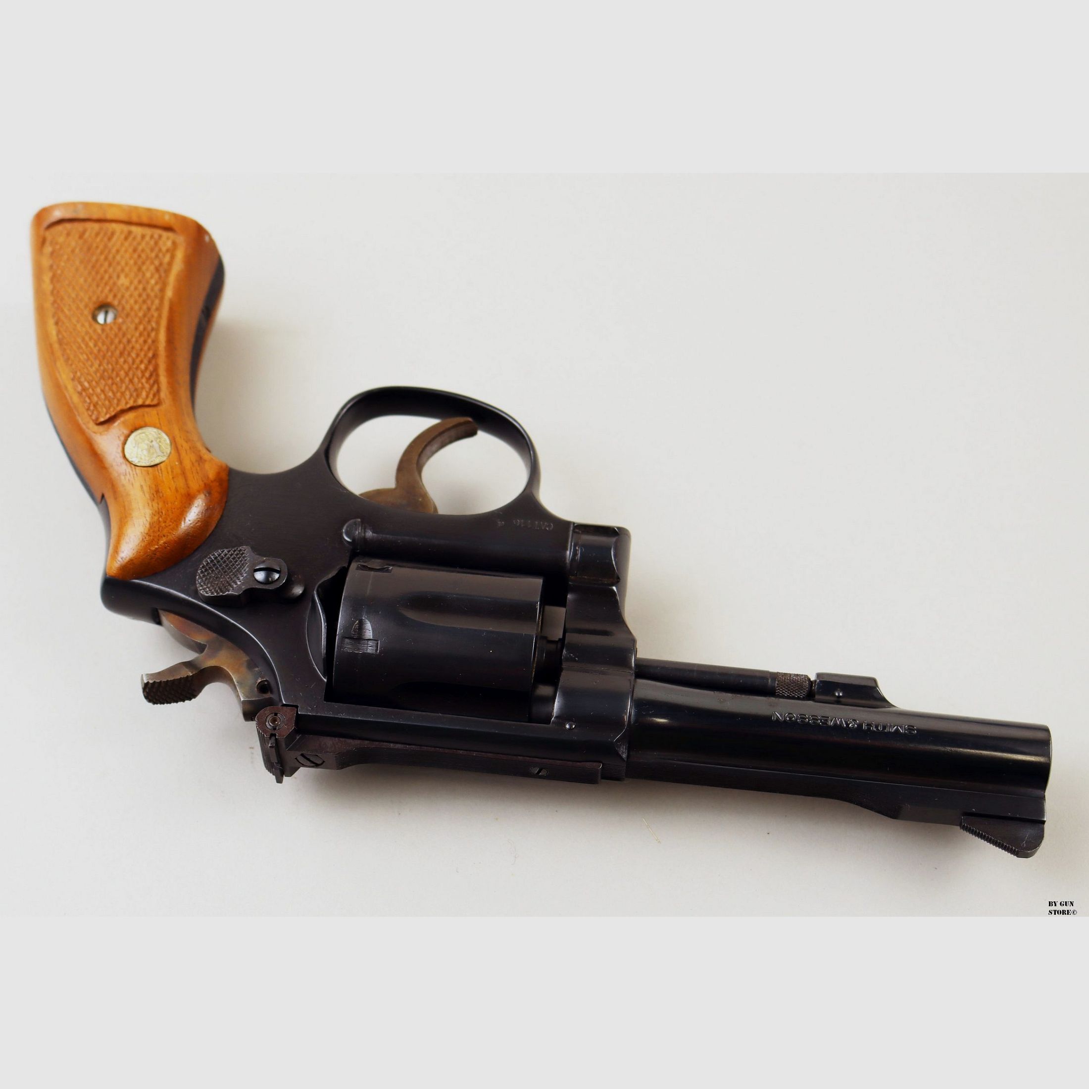 Revolver Smith & Wesson mod. 15-4 cal. 38Sp matr. 88K5128, immagine 5 di 12
