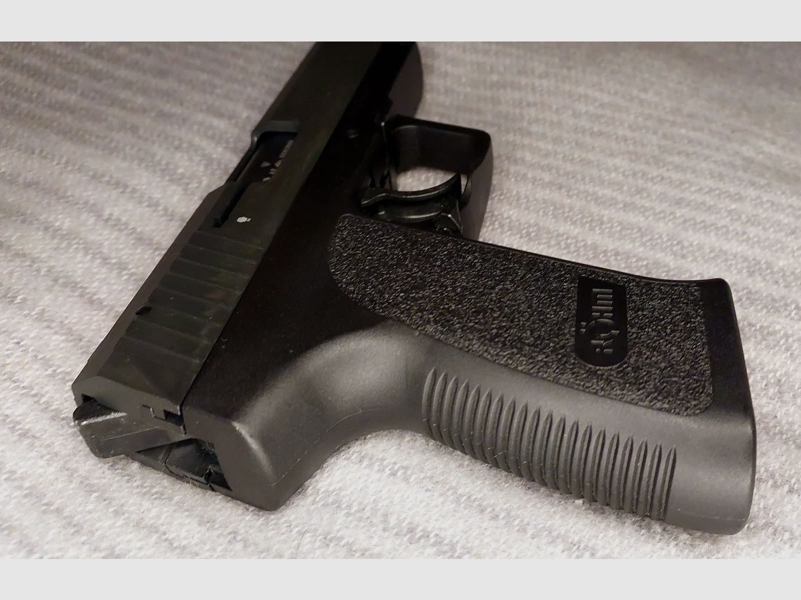 Röhm RG 96 Schreckschuss Pistole brüniert (PTB 699)