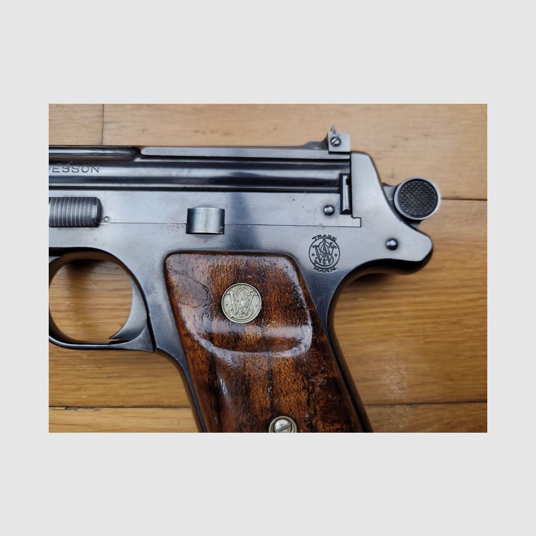Wunder Art Déco – Seltene Smith&Wesson Straight Line Pistole – 22LR – 10 Zoll – nur 1.870 Stück hergestellt! – Baujahr 1925! Top Zustand!, Bild 4 von 24
