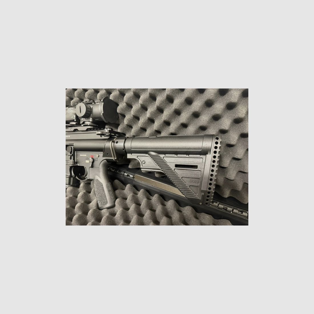 Heckler u. Koch MR308 13" incl. Elcan Specter DR 1,5x / 6x Kal. 7.62, FDE Zielfernrohr