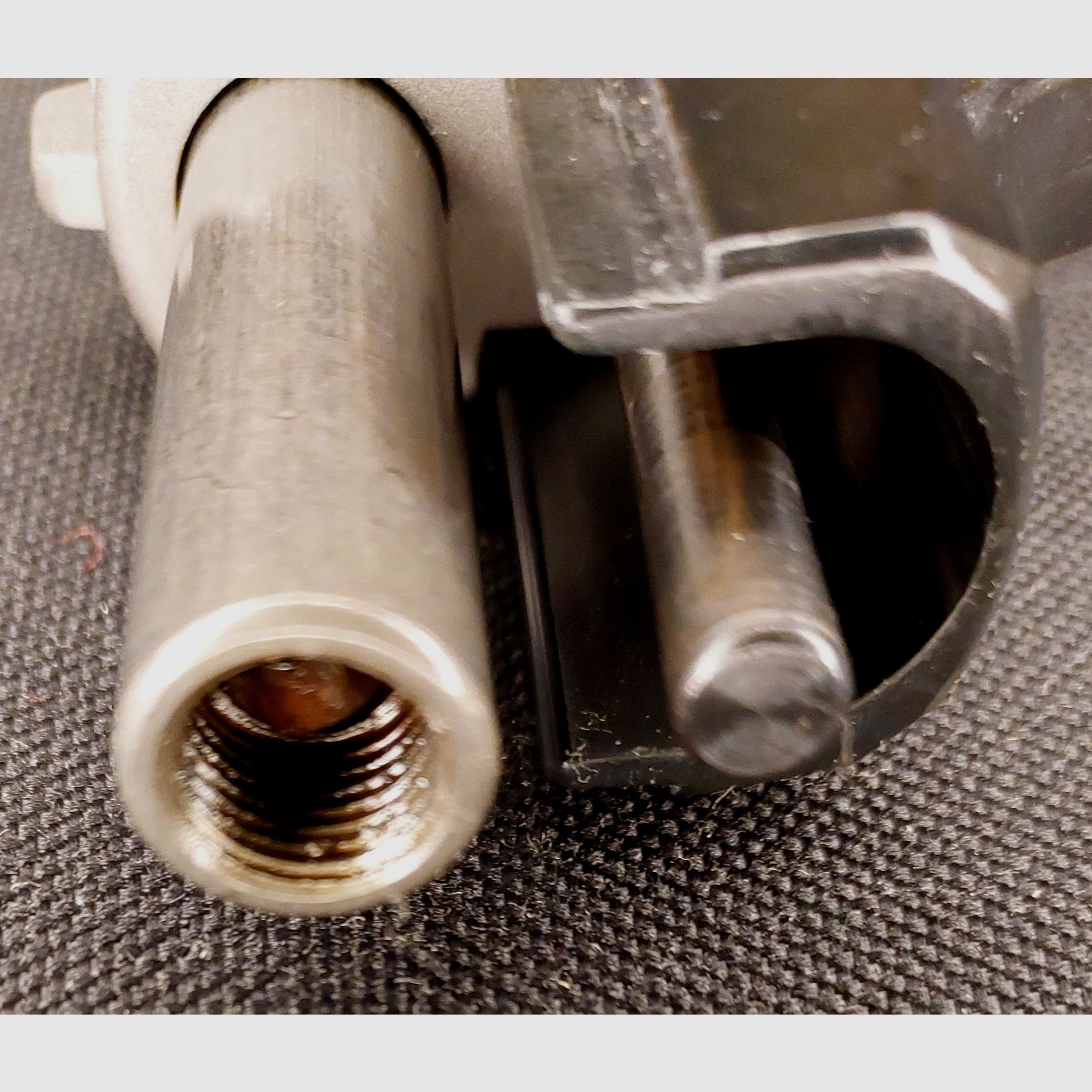 Sig Sauer P239 Nickel schreckschusspistool in kaliber 9 mm P.A.K. (PTB874) met Fobus holster