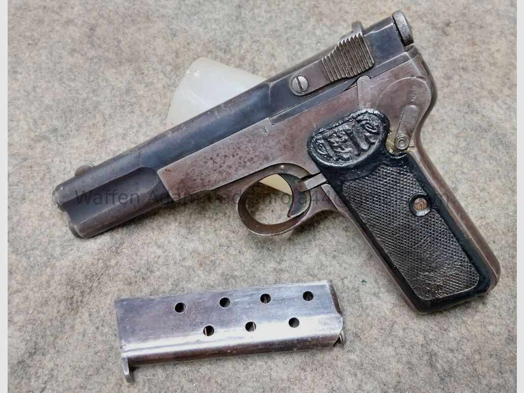 Langenhan / Suhl Pistola d'ordinanza modello semiautomatica