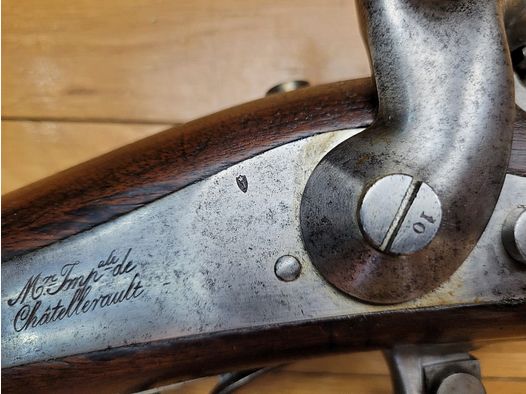 Sehr schönes Infanteriegewehr Modell 1842 T - Kaiserliche Manufaktur Châtellerault 1853 – Waffe mit Nummer und 64. Linie – TBE