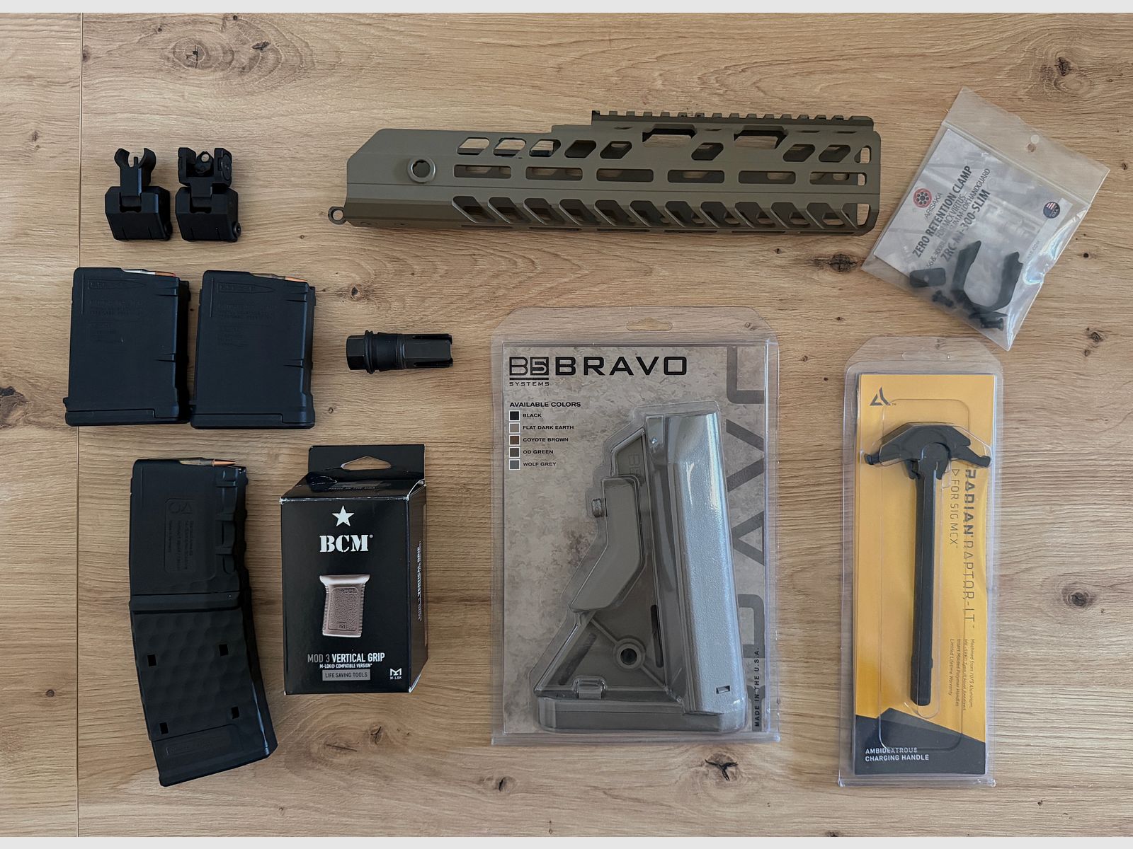 Sig Sauer MCX Virtus con accessori