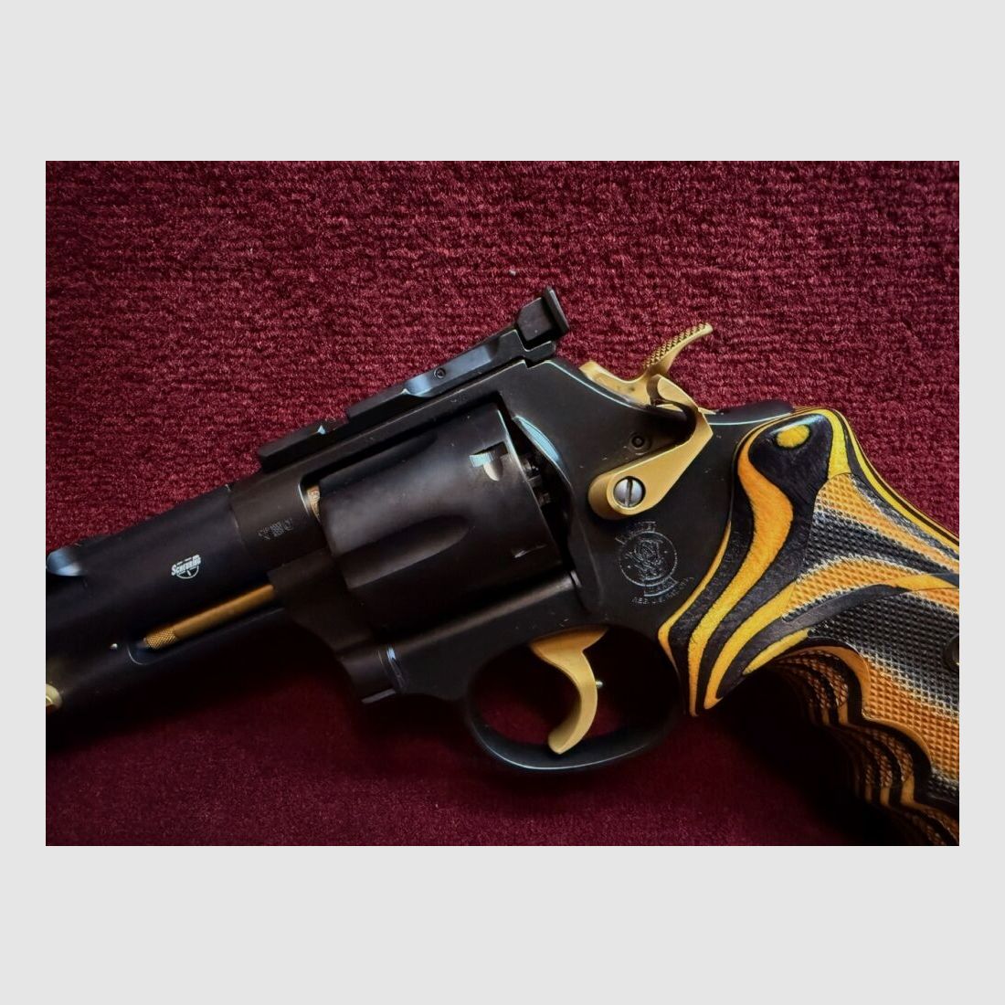 Smith & Wesson 686 Scheuring Black/Gold