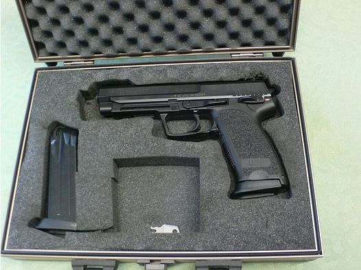Heckler & Koch USP Expert