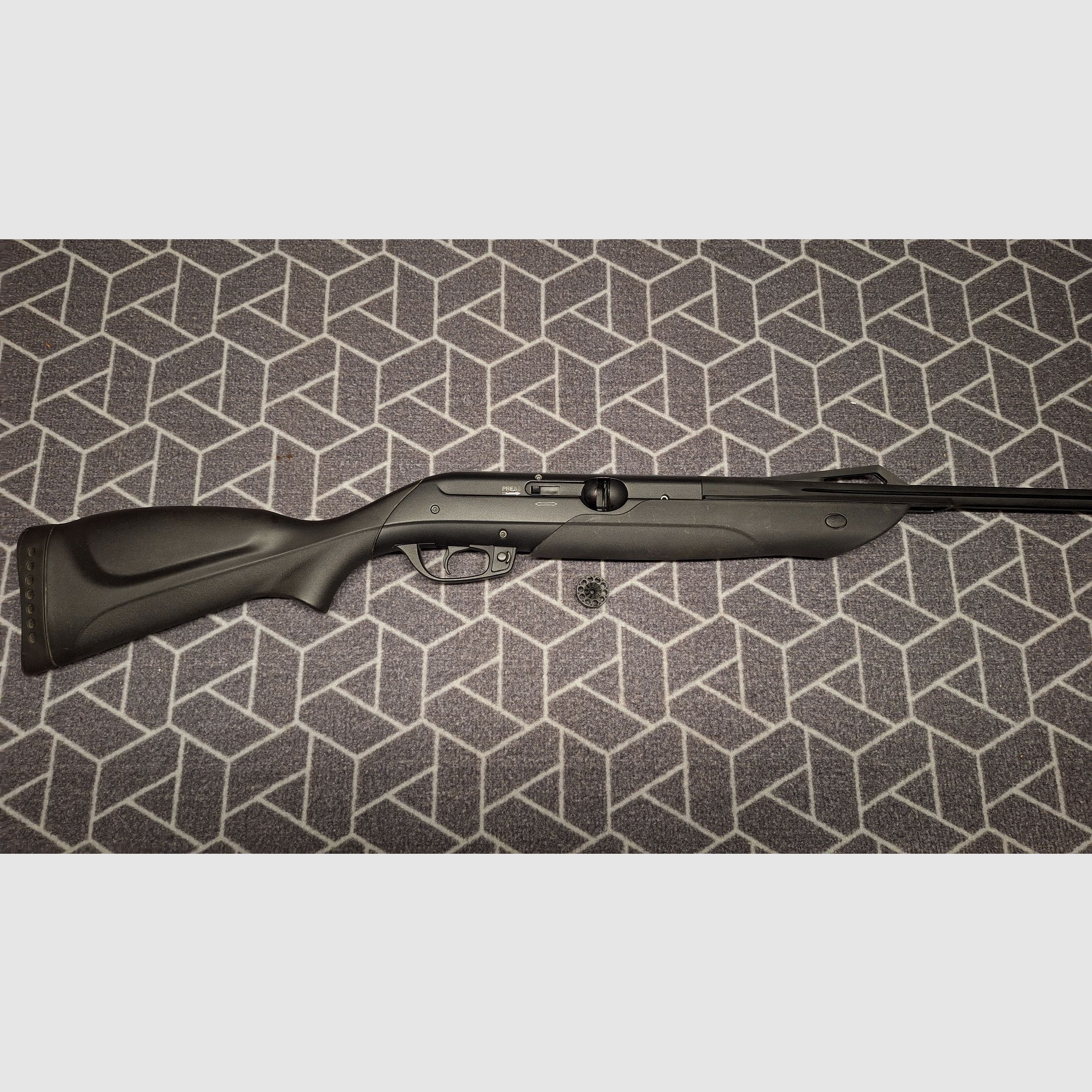 Gamo Extreme Pumpaction-Druckluft-Flinte mit 5 Magazinen! RARITÄT!