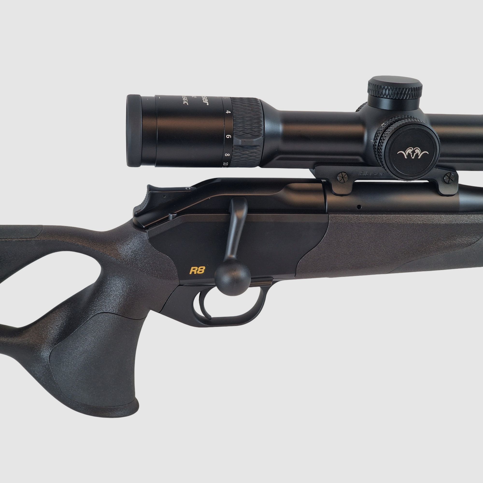 Blaser R8 Ultimate caliber 30-06 LL. 52cm with M15x1 and Blaser B2 2.5-15x56 IC S available immediately