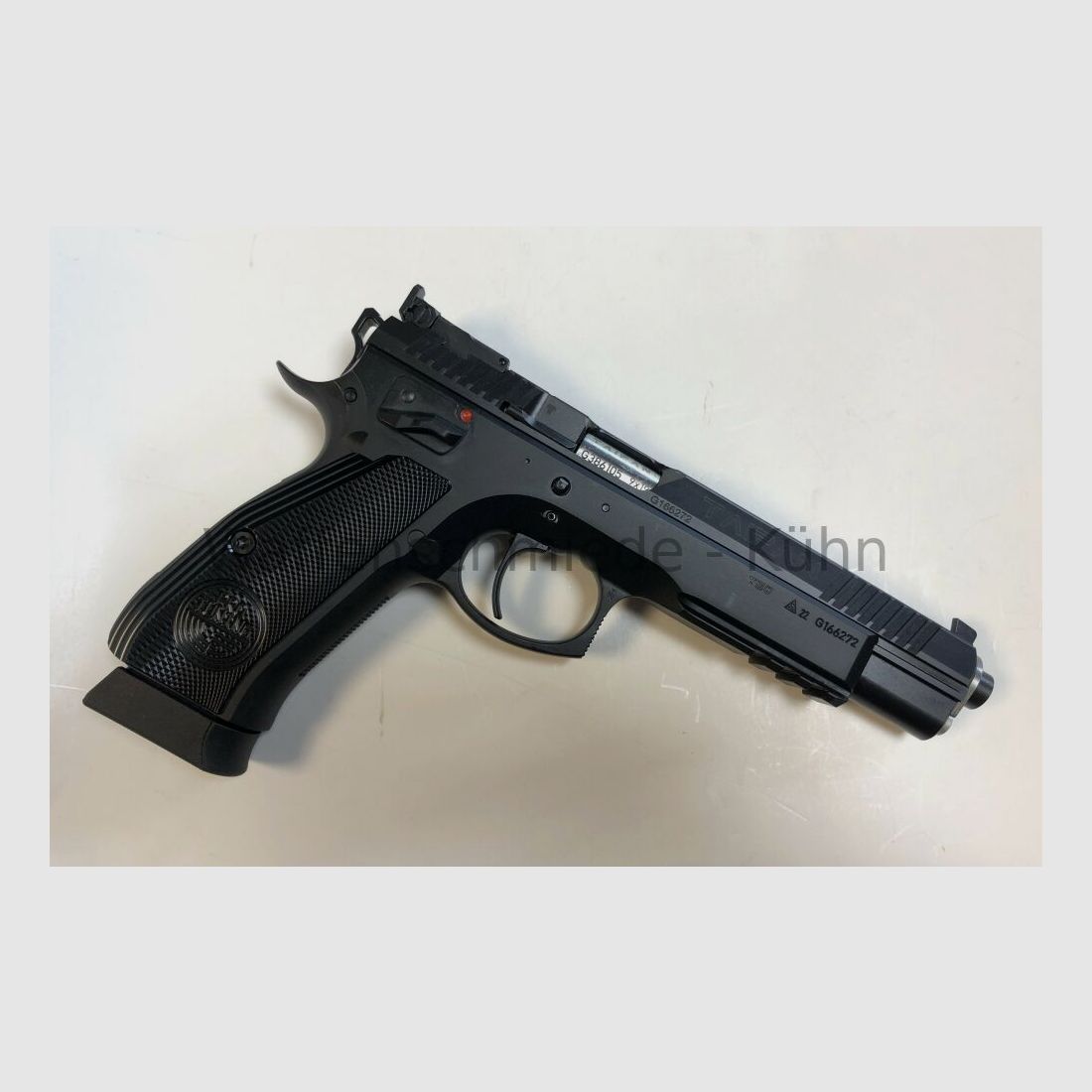 CZ*** CZ 75 Taipan