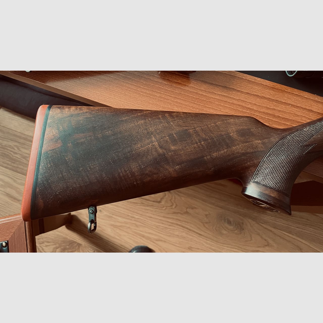 Sako 85 Classic Deluxe Großwildbüche im Safari-Kaliber .375 H&H Mag. in Bestzustand