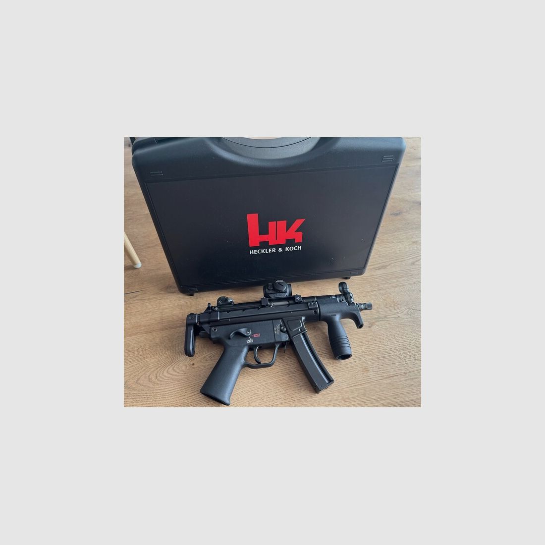 Heckler & Koch SP5k PDW All inklusive B&T, Aimpoint