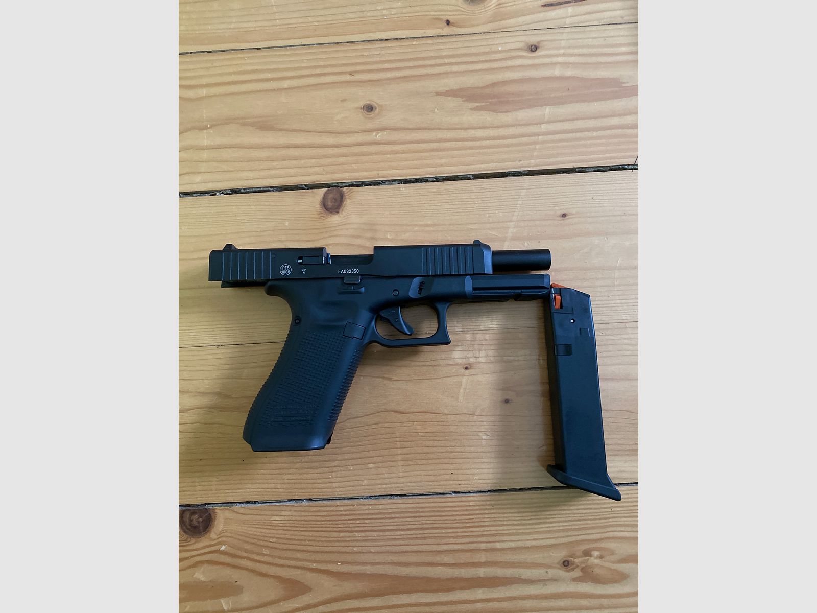 <Vendo la mia Glock 17 Gen 5>